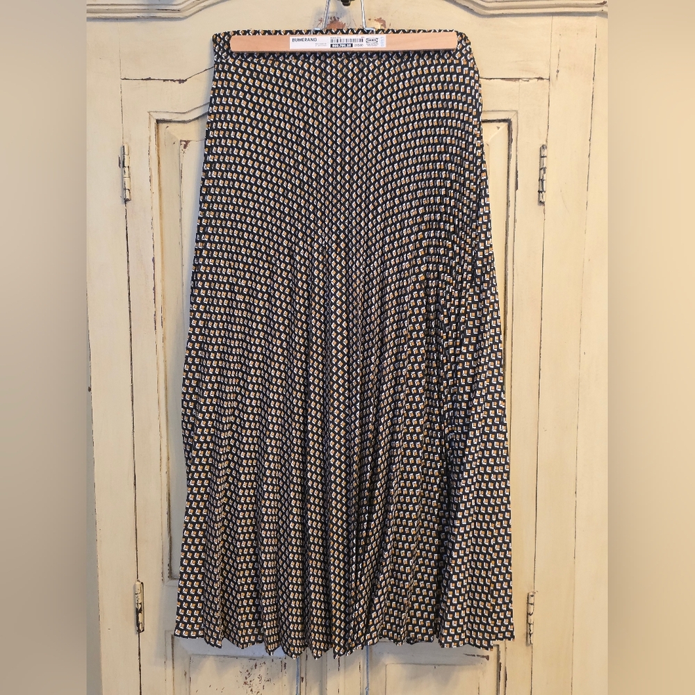 Max Studio Pleated Midi Skirt NWT